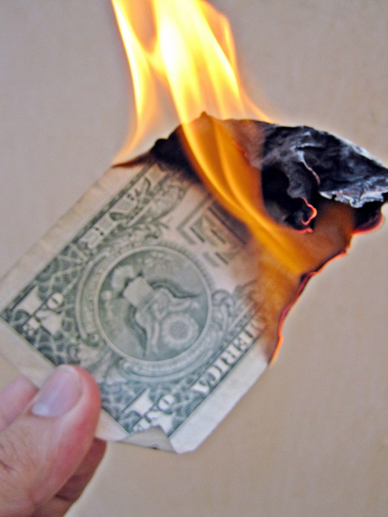 Saving Money vs. Making Money – Tips You Should Not Ignore