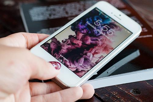 4 Tech-Savvy Ways to Stay Connected for Less 4 Tech-Savvy Ways to Stay Connected for Less