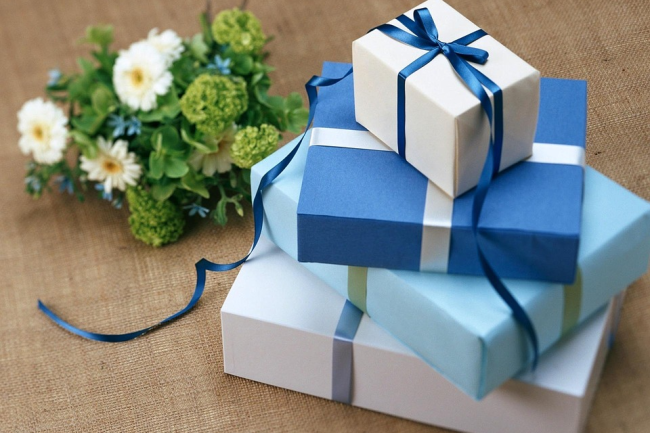 Affordable Gift Ideas For Busy People Who Have No Time To Make Their Own Gifts