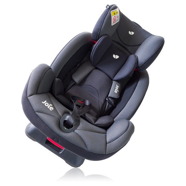 4 Benefits of Having a Booster Seat During Road Trips