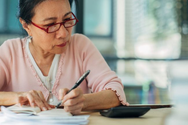 3 Ways That Budgeting for Roof Replacement and Repairs Helps You Financially