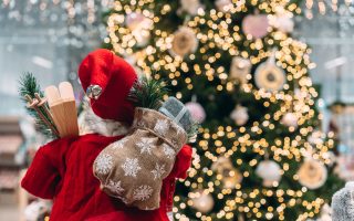 The Ultimate Guide to a Stress-Free and Relaxing Christmas at Home