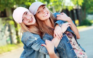 10 Subtle Signs of a Toxic Friendship You’re Overlooking 10 Subtle Signs of a Toxic Friendship You’re Overlooking