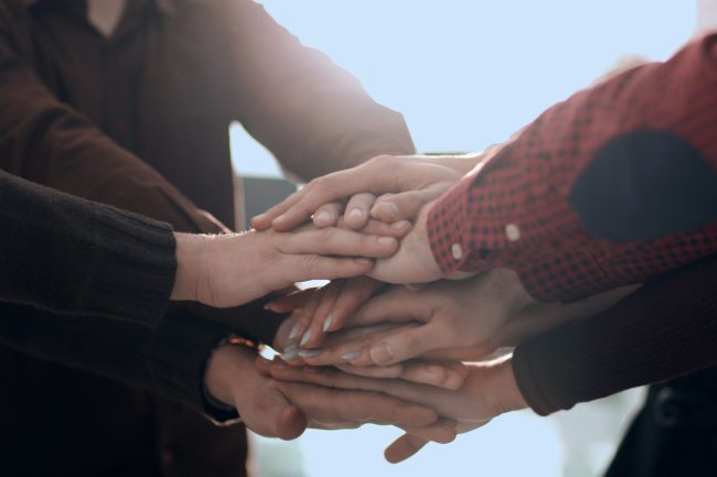 Trust Wisely: How to Find Reliable Advice in a World Full of Opinions Trust Wisely: How to Find Reliable Advice in a World Full of Opinions