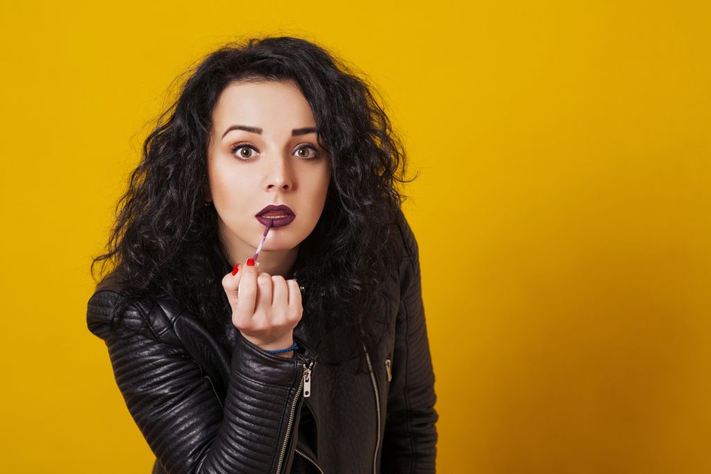 Horrible Daughter, Horrible Wife: These 8 Personality Traits Mean She’s the Worst