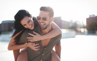 9 Red Flags Women Should Never Ignore in the First Month of Dating 9 Red Flags Women Should Never Ignore in the First Month of Dating