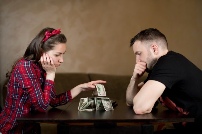 These Money Fights Ruined Relationships—Here’s What to Avoid These Money Fights Ruined Relationships—Here’s What to Avoid