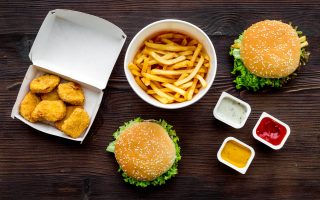 6 Fast‑Food Sandwiches ’2000s Kids Still Miss (and Why They Vanished)