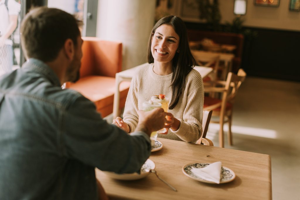 first date deal-breakers