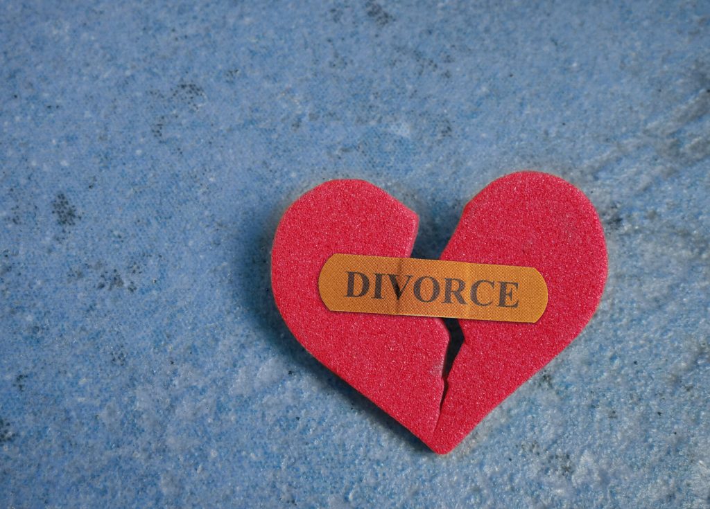 5 Undeniable Signs Your Relationship Won’t Survive Marriage