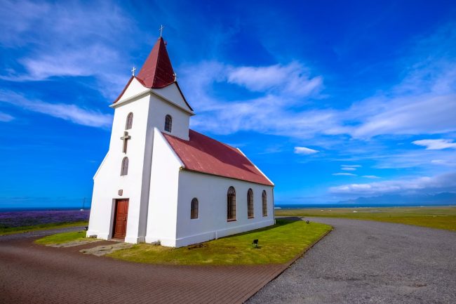 5 Ways Churches Are Pushing Millennials Further Away 5 Ways Churches Are Pushing Millennials Further Away