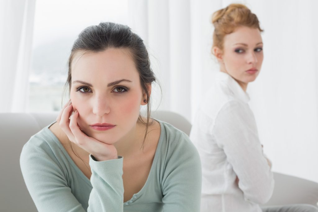 6 Co‑signing Moments That Destroy Friendships—and Credit