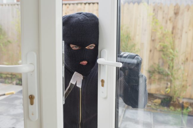 7 Burglary Tactics Police Know About (But Almost Never Tell the Public)