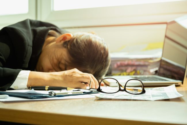 8 Ways Your Body and Mind Scream “I Need Space!”