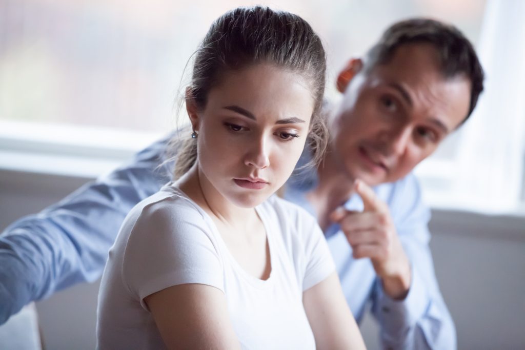 husbands treat wives differently in public