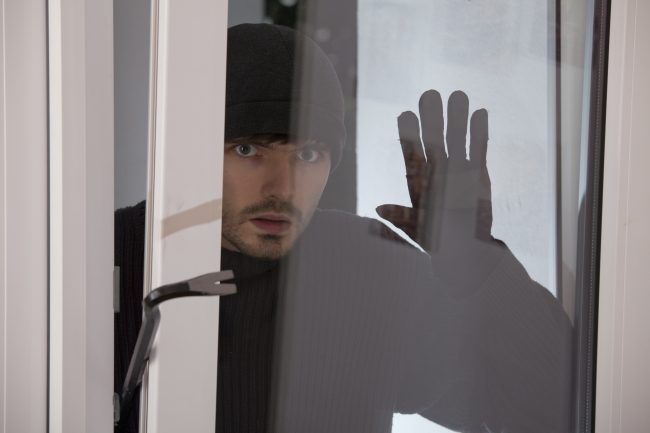 9 Outrageous Ways Thieves Are Now Entering Apartments