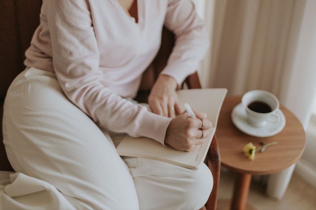 10 Everyday Habits That Reveal More About You Than You Think