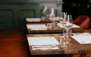 Waitstaff Say These 8 Tipping Habits Are the Rudest Waitstaff Say These 8 Tipping Habits Are the Rudest