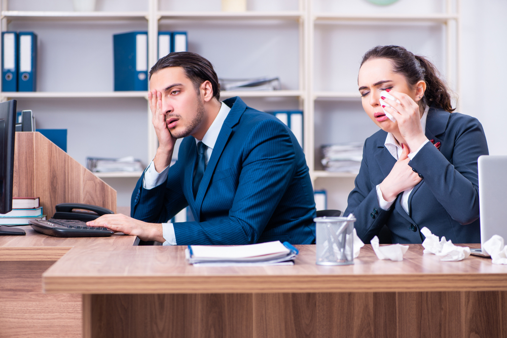 11 Work Habits That Make Women Appear Less Confident 11 Work Habits That Make Women Appear Less Confident