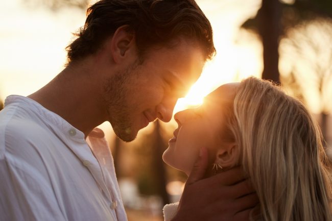 8 Romantic Words That Conceal Manipulation